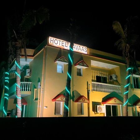 Hotel Aavaas Puri Ngoại thất bức ảnh